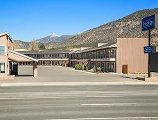 Travelodge By Wyndham Flagstaff Near I-40 Exterior photo